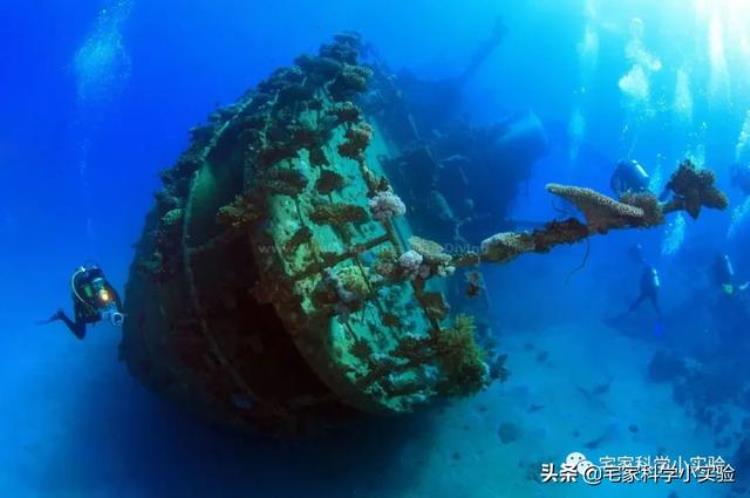 水中浮不起来的乒乓球,乒乓球在太空的水中为啥没浮力