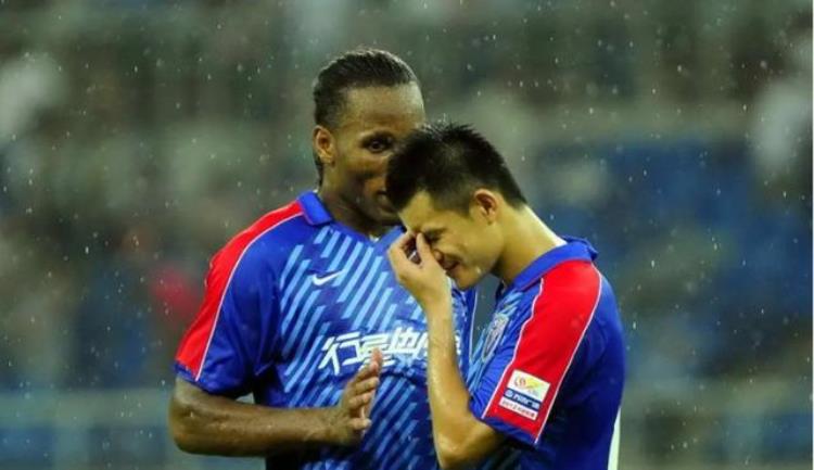 10年前德罗巴加盟上海申花他为中国足球带来了什么