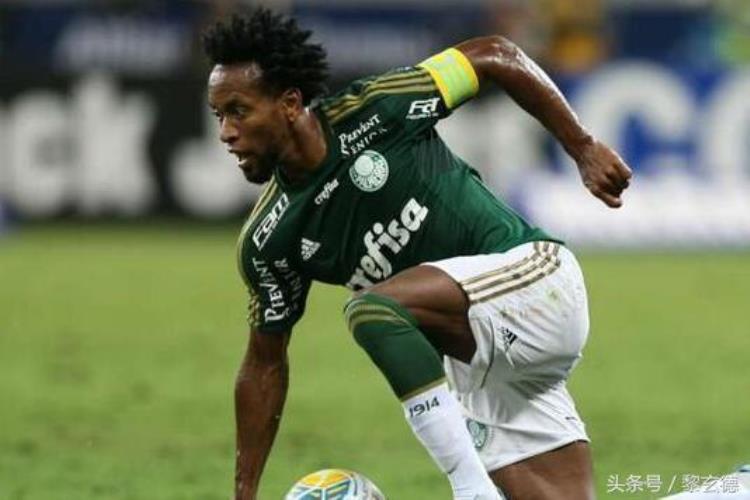 妖刀即将入鞘43岁巴西足球活化石宣布退役