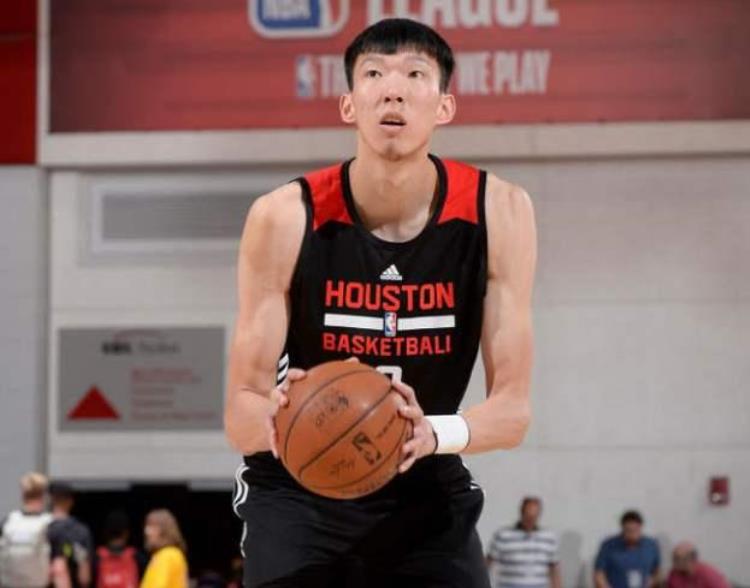 易建联NBA选秀模板「NBA6大中国球员的选秀模板周琦模板就是边缘人易建联上限最高」