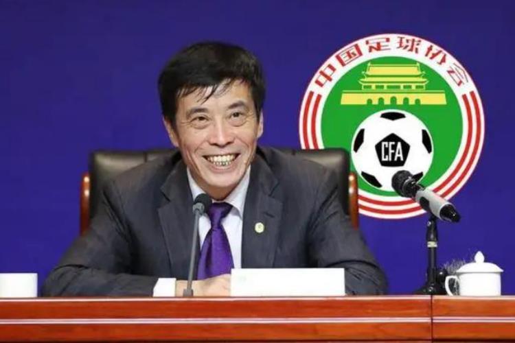 足协现重磅罚单「中国足协宣布重磅罚单直接取消球队联赛资格罚得比假球还严重」