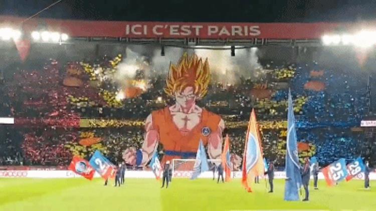 影响力巨大法国足球比赛惊现龙珠横幅七龙珠齐聚赢下比赛