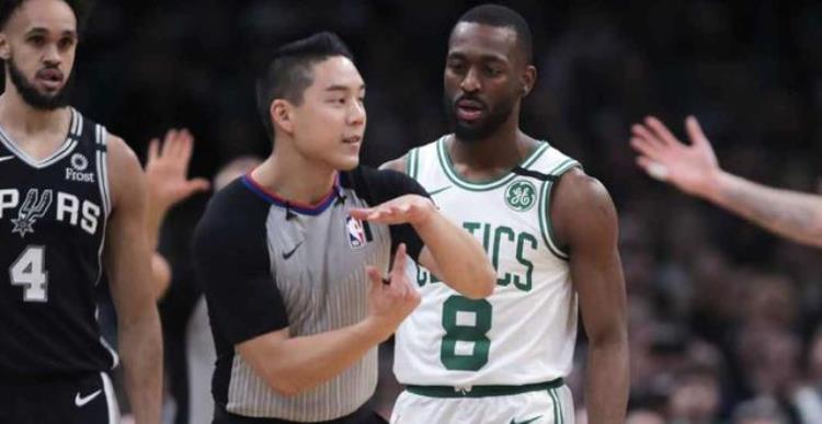 NBA韩裔裁判初生牛犊不怕虎果断判罚驱逐沃克后者叫屈也不管