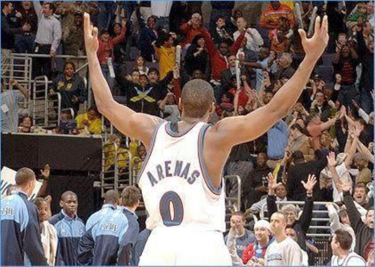 NBA最经典的庆祝动作詹姆斯领衔韦德第4,球还没进他就开始庆祝