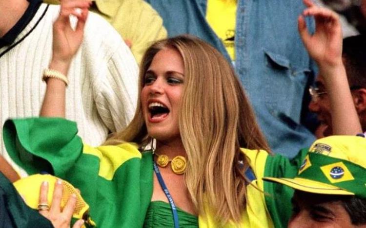 98世界杯 苏珊娜「1998年世界杯看台上的苏珊娜是多少球迷的青春初恋」