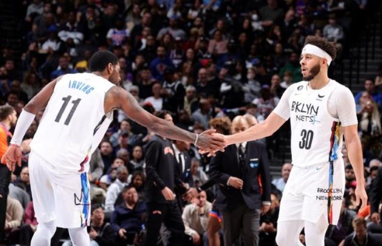 詹姆斯让得分王「NBA得分榜大乱5人夺得分王詹姆斯冲进前6欧文上演绝地逆袭」