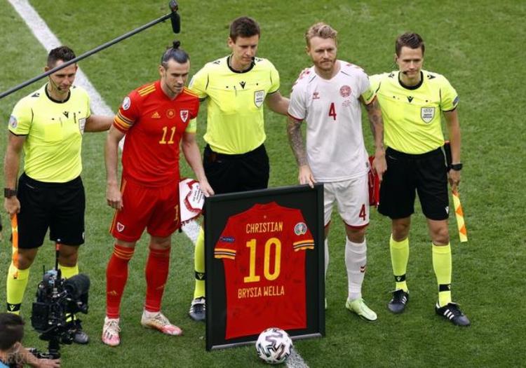 10号球衣的含义「10号球衣的意义足球场上的号位一些著名的10号球员」