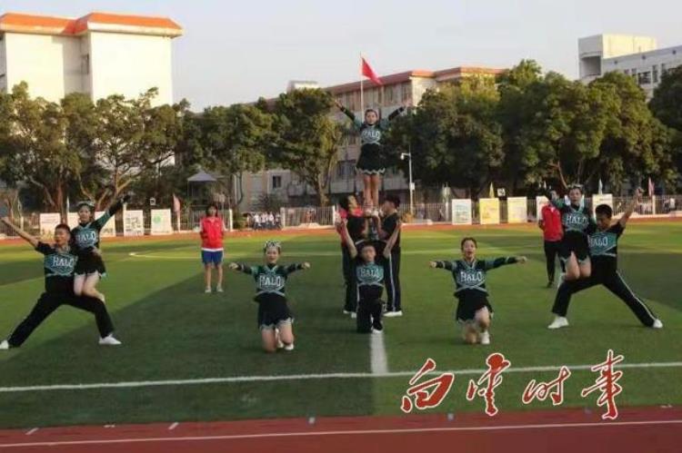 广州足球特色学校名单「不敢惹72所学校足球大比拼白云这8所学校斩获冠军附名单」