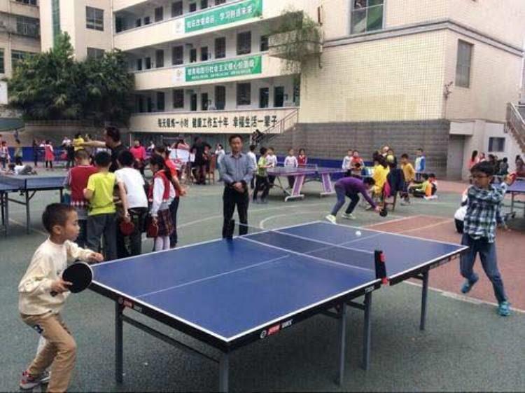 岳首乒乓球俱乐部「安岳首家乒乓球基地为孩子托起国球梦」
