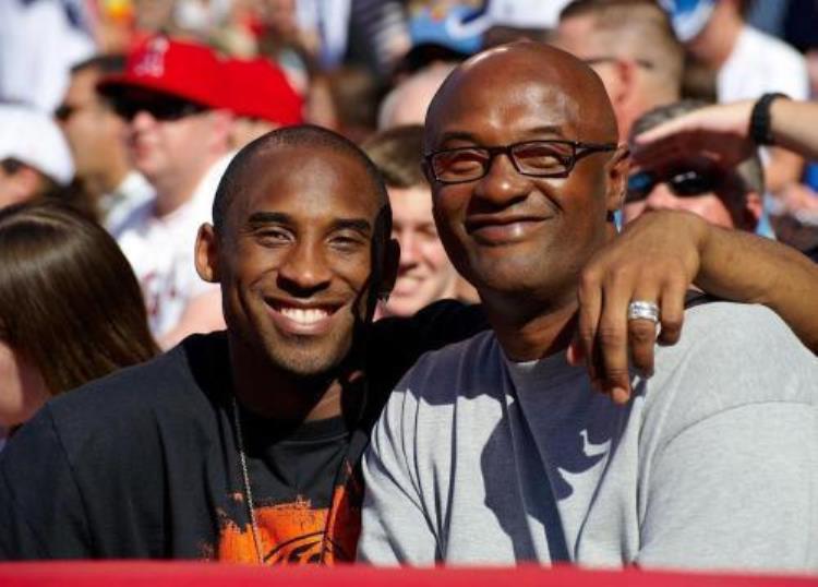 除了科比库里历史这几位NBA上阵父子兵你都知道吗