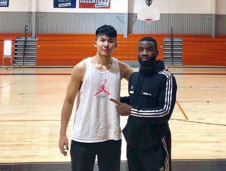 ncaa哪个队厉害「当初效力过美国NCAA联赛的三位中国后卫他们的实力都如何」