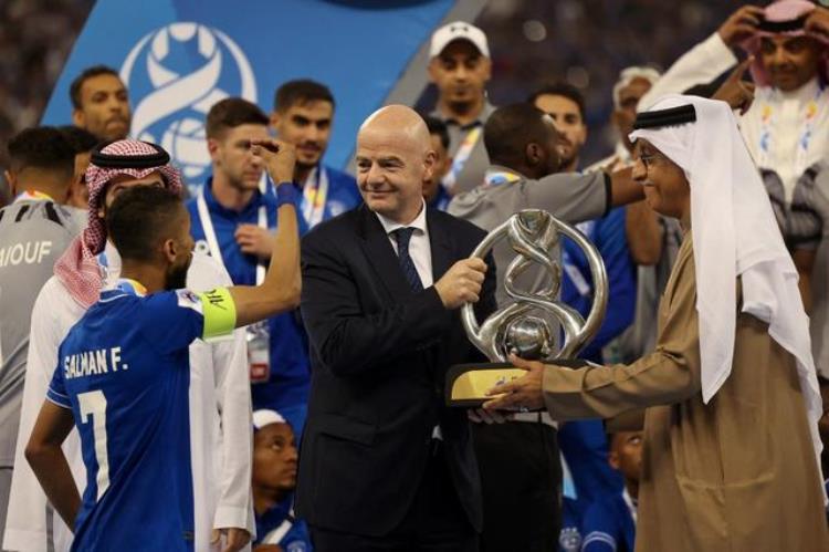 拥有5名沙特国脚的希拉尔亚冠捧杯中国球队快连亚冠都参加不了了