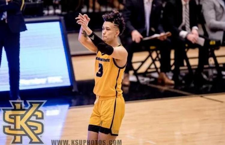 ncaa哪个队厉害「当初效力过美国NCAA联赛的三位中国后卫他们的实力都如何」