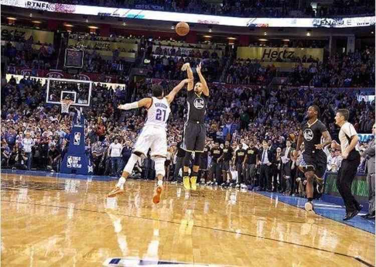 盘点nba那些神奇的半场绝杀时刻「盘点NBA那些神奇的半场绝杀时刻」