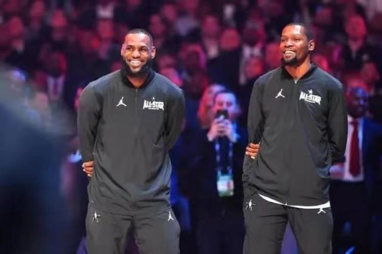 NBA至今各个时代最强阵容仅詹姆斯贾巴尔统治了两个时代