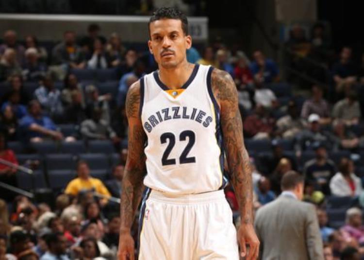盘点nba那些神奇的半场绝杀时刻「盘点NBA那些神奇的半场绝杀时刻」