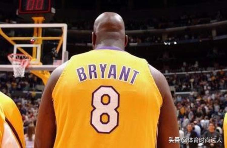 库里总决赛背影「NBA赛场上那些经典的背影阿里纳斯最嚣张库里科比都让人心碎」