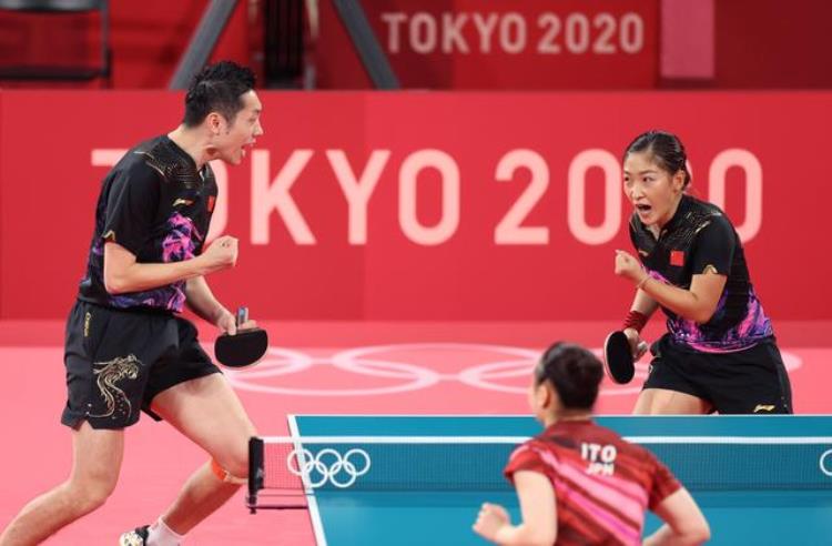乒乓球混双日本选手吹球「黑哨中国乒乓混双丢金网友质疑凭什么日本队可以吹球和摸台」