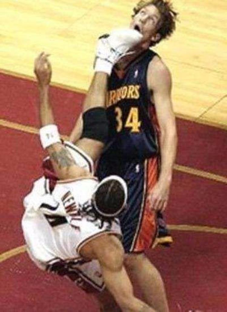 8图看NBA经典的错位镜头杜兰特180度平躺投篮KG盖帽头超篮筐