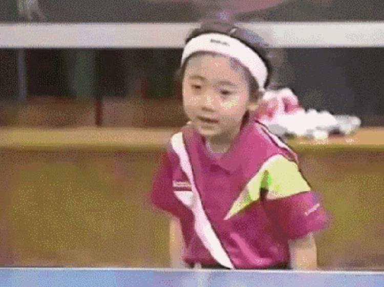 日本乒乓球福原爱小时候「东北话十级的日本姑娘福原爱退役感人回忆乒乓生涯」