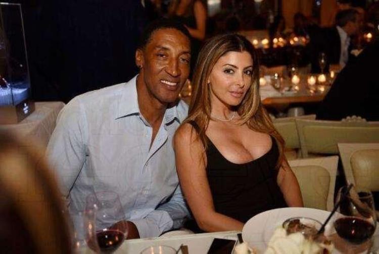 nba巨星妻子「NBA巨星娇妻婚内3次出轨46岁身材丰满现又恋上28岁强壮球星」
