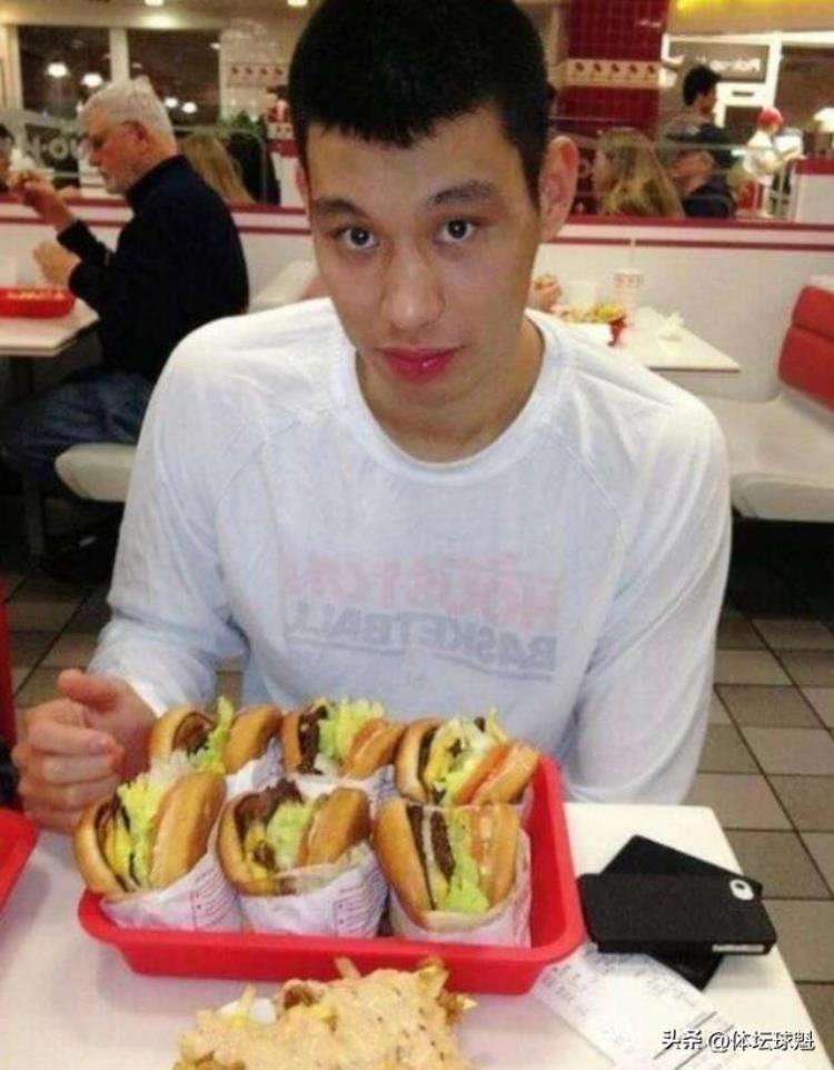 奥尼尔的饭量「NBA球星饭量太夸张奥尼尔一顿吃36根热狗詹皇一天吃300美金」