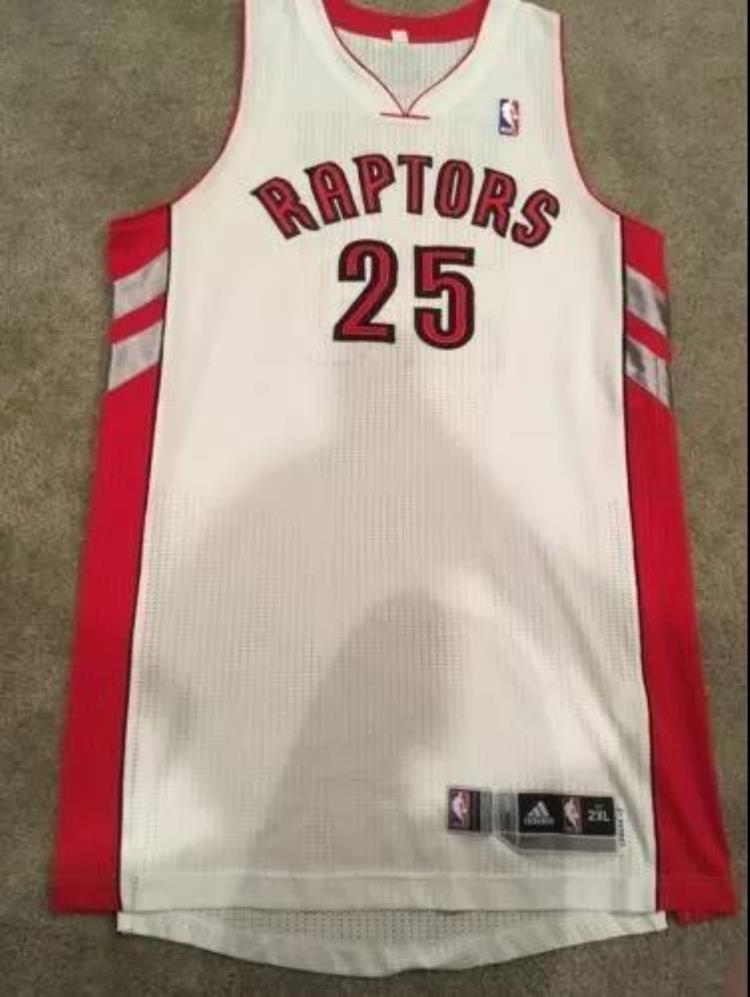 nba球衣套装「NBA球衣门道学一件球服可值千金」