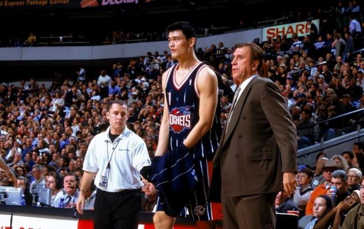 姚明在nba影响力「没进NBA就轰动联盟5大球星姚明成亚洲之光邓肯引摆烂狂潮」