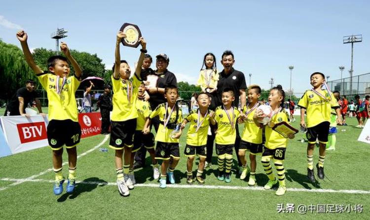 8场比赛疯狂净胜85球中国足球小将统治京城最强赛事百队杯