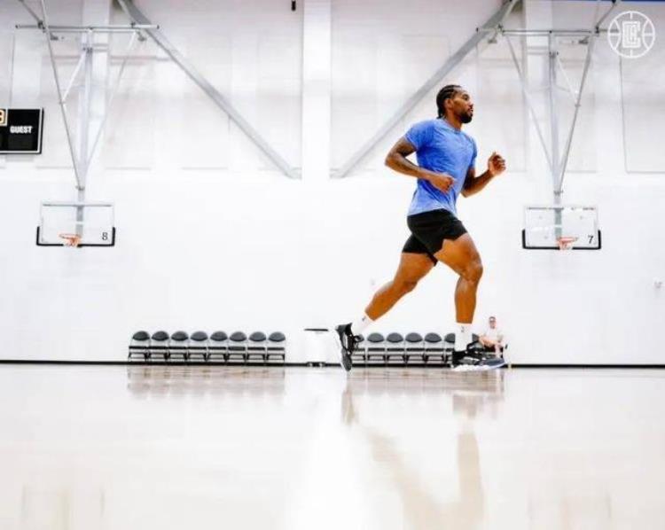 NBA球星非人类的大腿伦纳德比腰还粗詹姆斯大腿粗如水桶