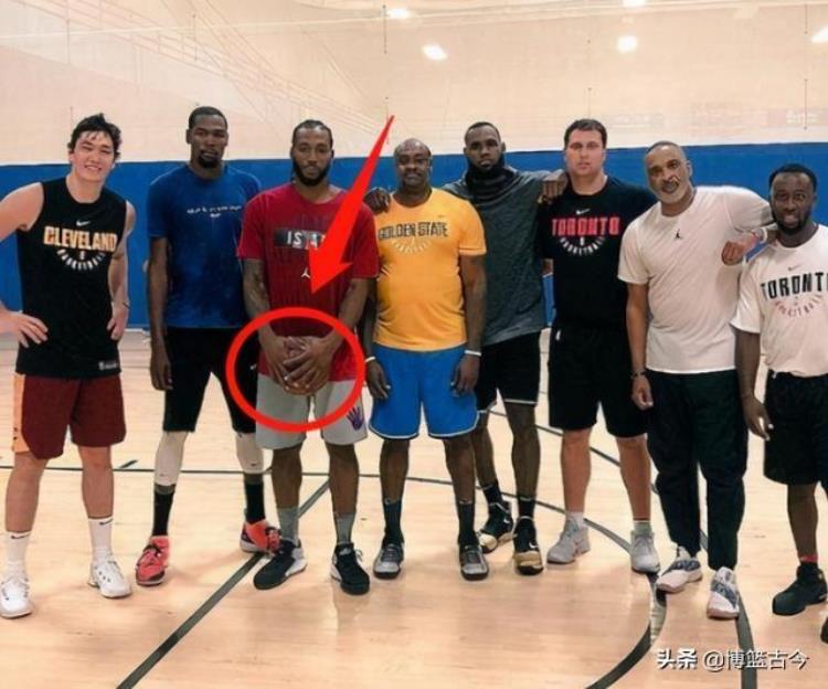 乔丹单手抓南瓜伦纳德双手藏篮球NBA级别的巨掌太夸张