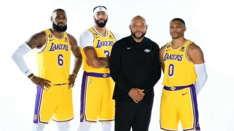 NBA季前赛明日开打这些精彩千万不要错过