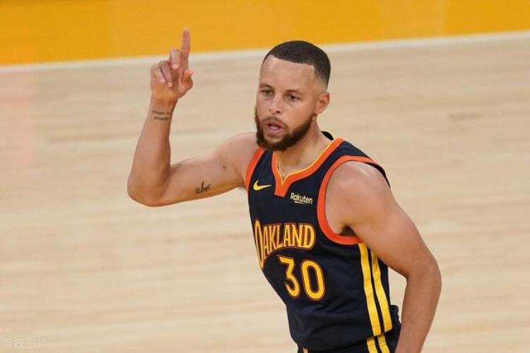 罗德曼现在的NBA实在太难看了05年场均30只有1个现在6个