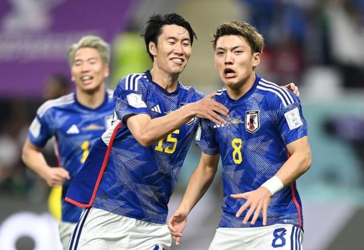 中国足球小将震惊日本「不信不行足球小将再次神预言日本逆转日耳曼战车」