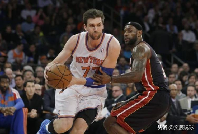 东契奇选77号球衣「NBA历史仅12人穿77号球衣一人身高2米31东契奇一年就成为最强」