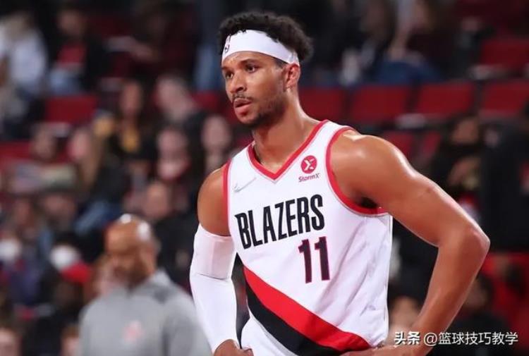 NBA的糊涂大王哈特职业生涯一共丢了18个耳机