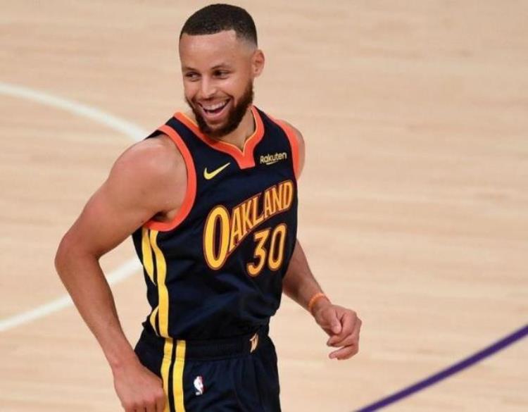 nba带队能力最强的人「最佳领袖现役NBA带动队友最强的十名球星自带进攻体系」