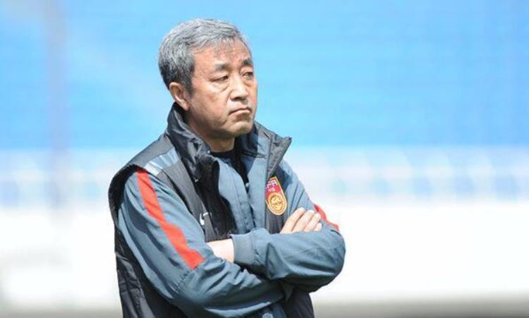 刘殿秋陪伴中国足球起伏40年搬运工有个世界杯梦