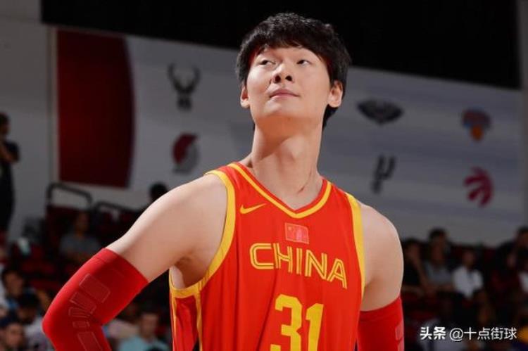 中国男篮最强阵容是哪一次?「中国男篮历史上仅2次在NBA夏联中赢球上一次阵容都有哪些人」