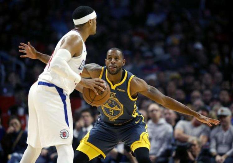 伊戈达拉肩膀「为什么NBA球队都惦记伊戈达拉看看他的胳膊这才叫麒麟臂」