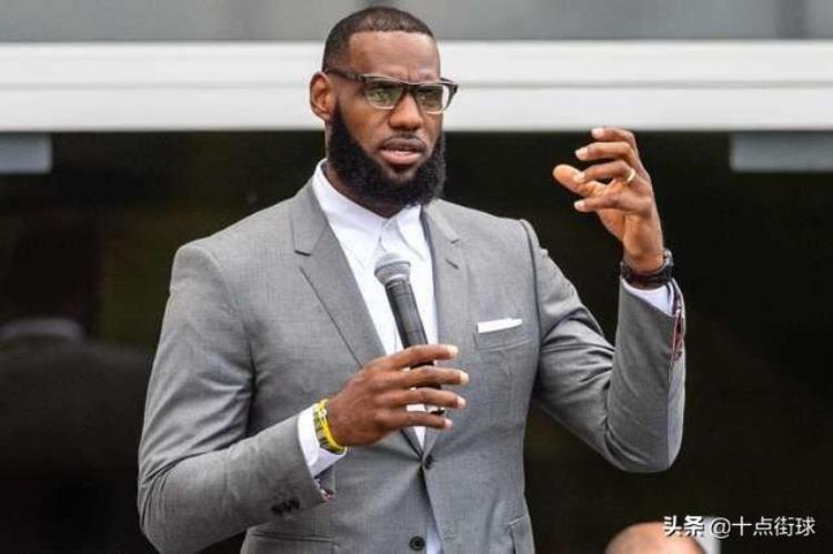 姚明给nba带来的收益「为什么NBA球员都热衷于购买球队詹姆斯8倍回报姚明净赚4亿多」