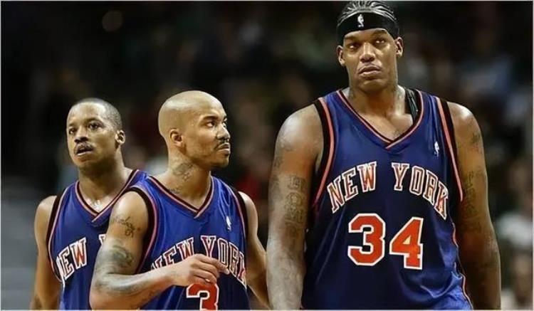 哪些球员在NBA效力超过10年但从未打过季后赛