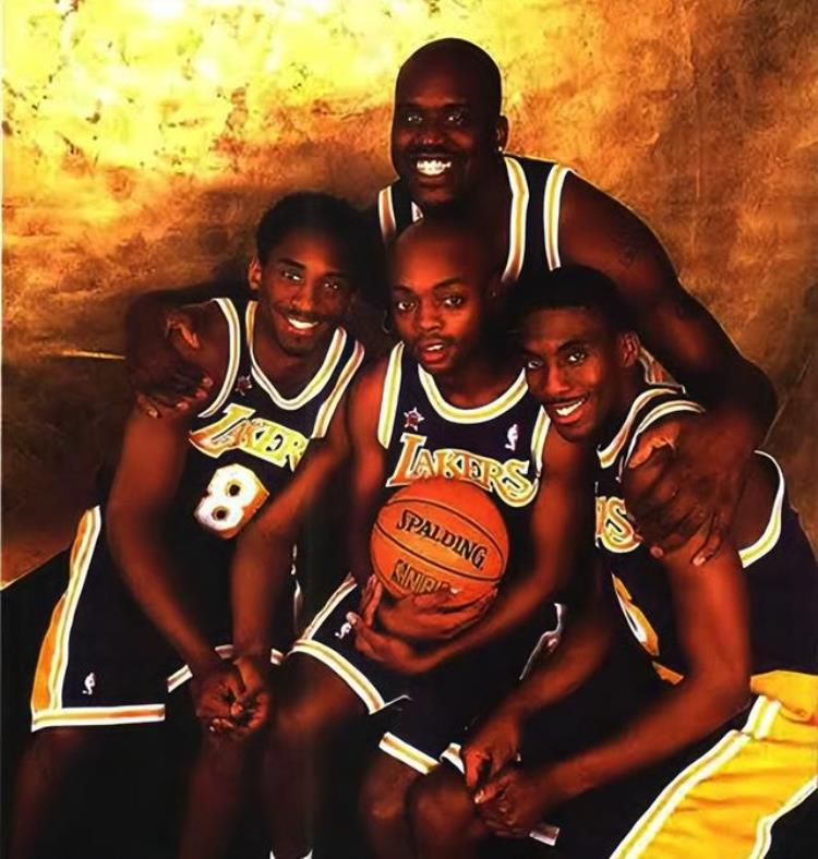 詹姆斯季后赛最高数据「NBA球星单赛季季后赛高阶数据前十排名詹姆斯三次入榜」