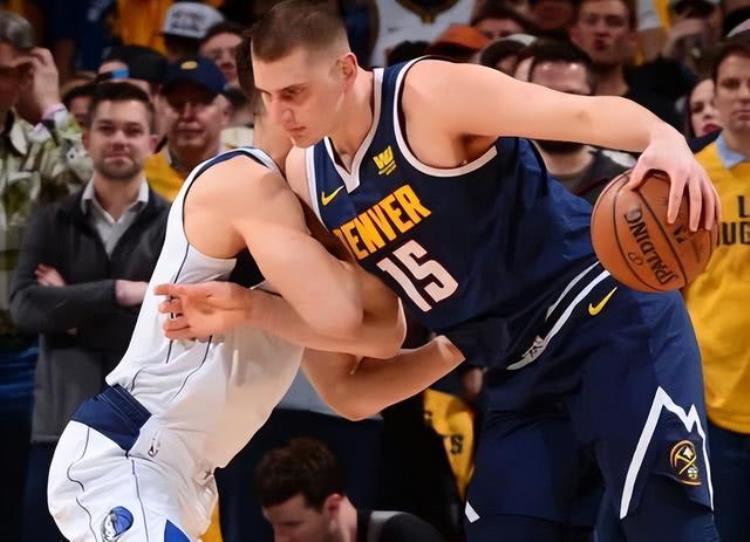 禁区得分最多的后卫「冲击篮筐盘点NBA上赛季最擅长禁区得分的球星新星后卫排第一」