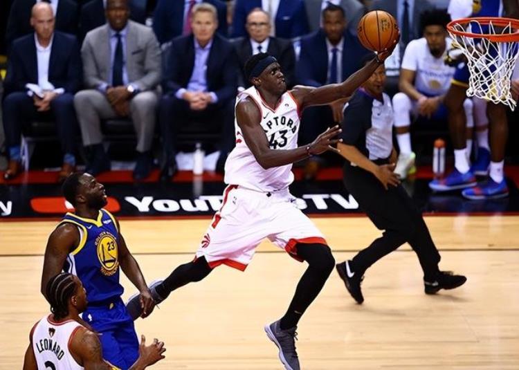 禁区得分最多的后卫「冲击篮筐盘点NBA上赛季最擅长禁区得分的球星新星后卫排第一」