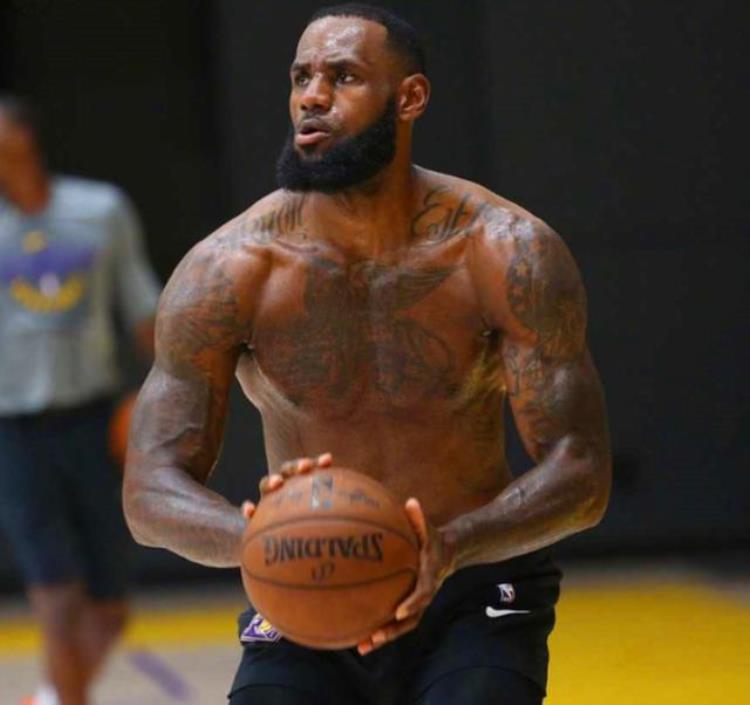 为何NBA几乎被黑人球员统治他们强在哪里