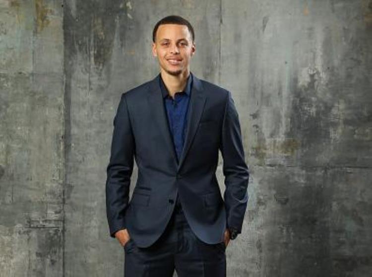 最帅的黑人球星「颜值与实力并存NBA七大俊朗黑人球星乔神目光深邃神仙颜值」