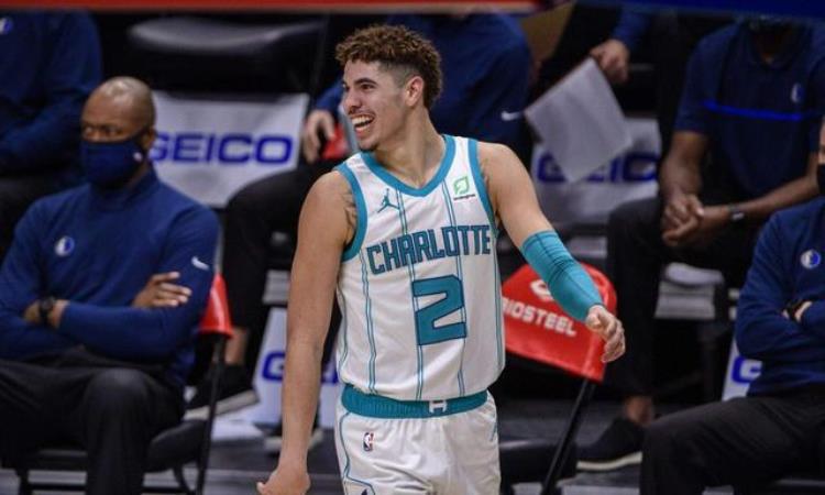 小波特哪年选秀「盘点NBA24岁以下的十大球星小波特可能要水18届新秀占一半」