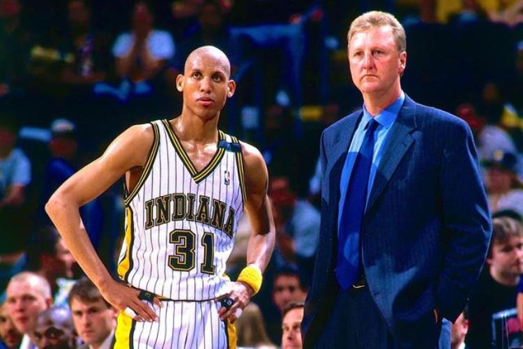 NBA历史五大忠诚巨星: 科比无缘首位, 第一没有争议「美媒排行NBA十大忠诚球员现役两人上榜科比仅第四第一合理」