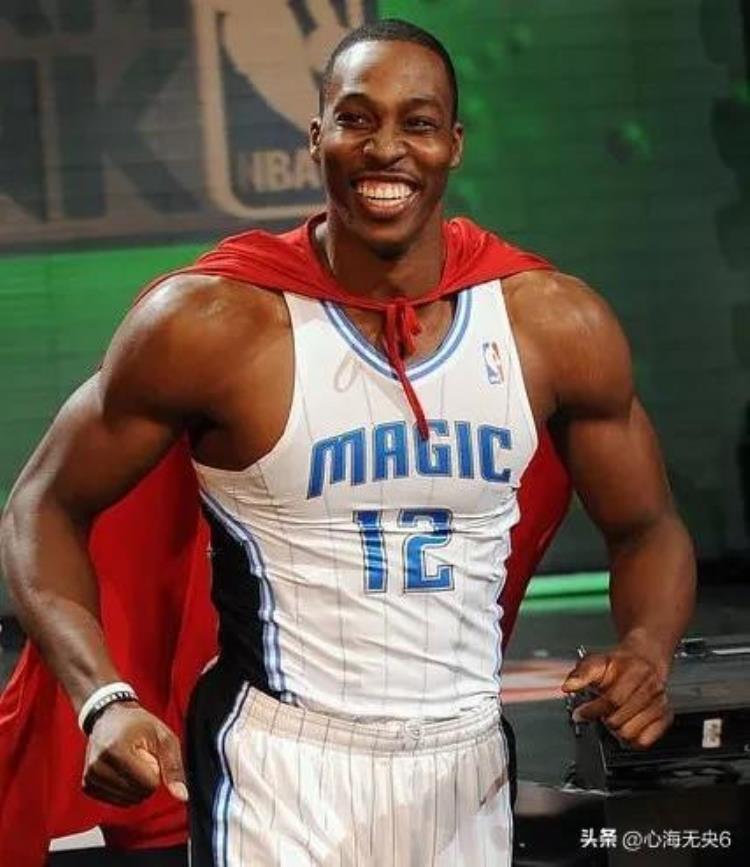 霍华德生涯总得分为多少「霍华德生涯数据优于戴维斯却无球可打NBA失意将进入美职业摔角」